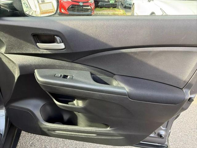 Photo of 2016 Crystal Black Pearl Honda CR-V
