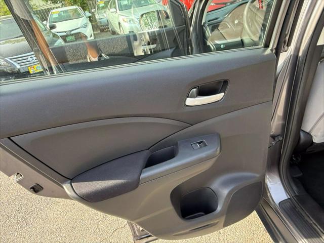 Photo of 2016 Crystal Black Pearl Honda CR-V