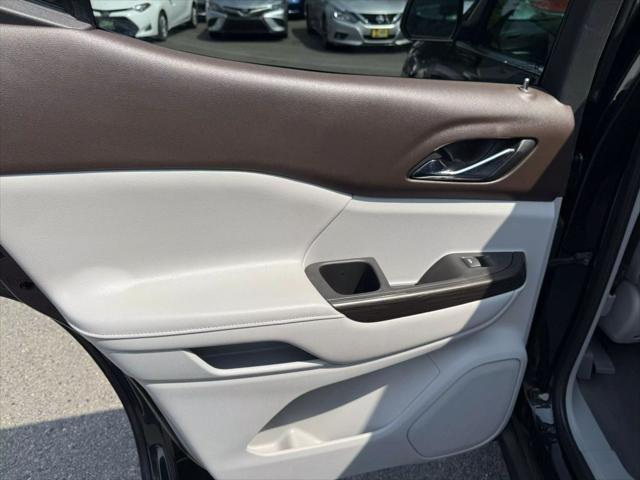 Photo of 2019 Ebony Twilight Metallic GMC Acadia