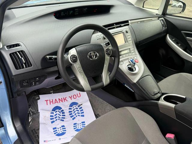 Photo of 2012 Blue Toyota Prius Plug-in