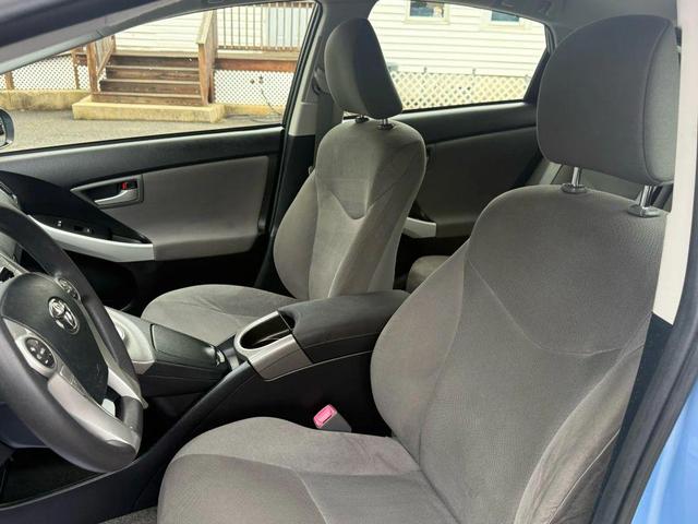Photo of 2012 Blue Toyota Prius Plug-in