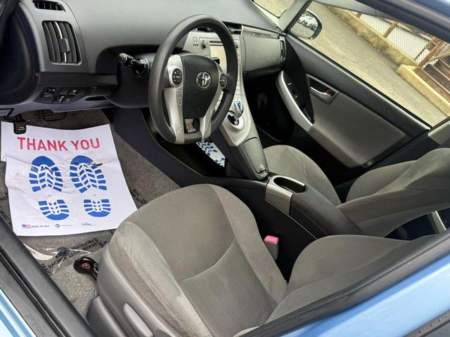 Photo of 2012 Blue Toyota Prius Plug-in