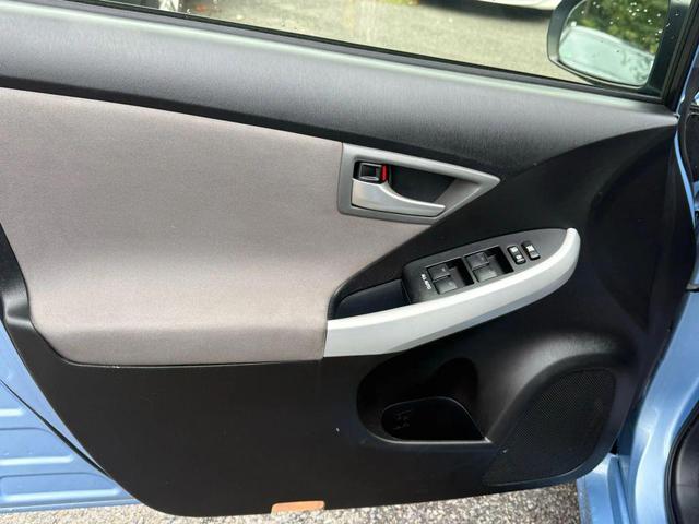 Photo of 2012 Blue Toyota Prius Plug-in