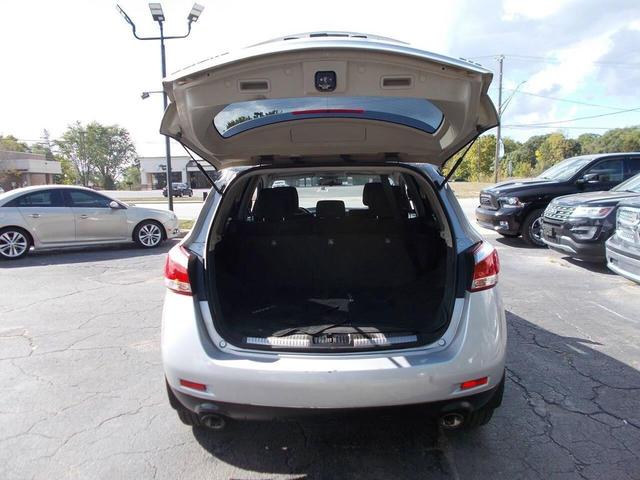 Photo of 2014 Silver Nissan Murano