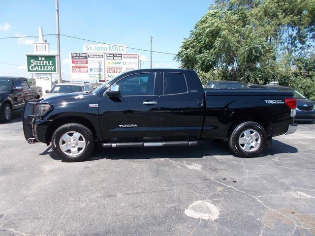 Photo of 2013 Black Toyota Tundra