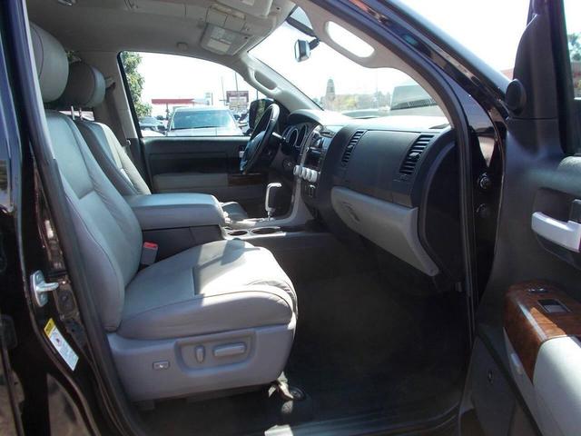 Photo of 2013 Black Toyota Tundra