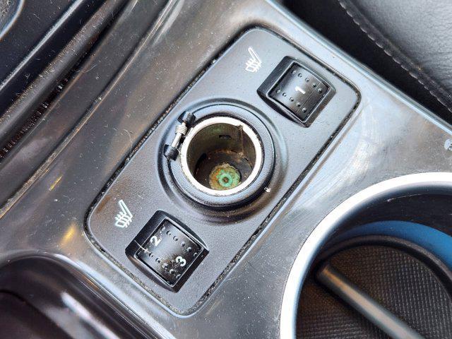 Photo of 2016 Ingot Silver Ford Escape