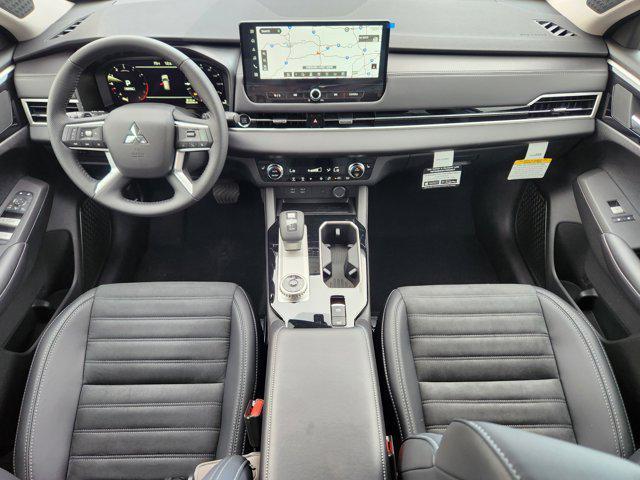 Photo of 2025 Graphite Gray Mitsubishi Outlander