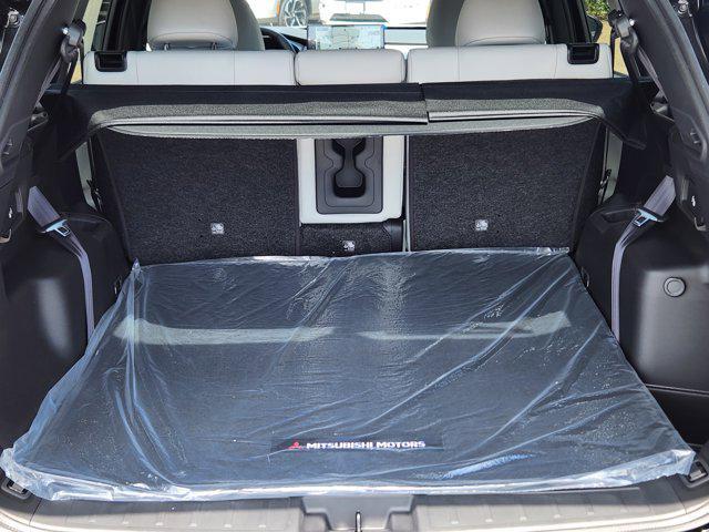 Photo of 2025 Black Diamond Mitsubishi Outlander