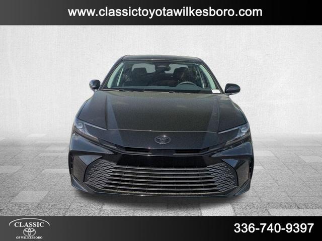 Photo of 2025 Midnight Black Metallic Toyota Camry