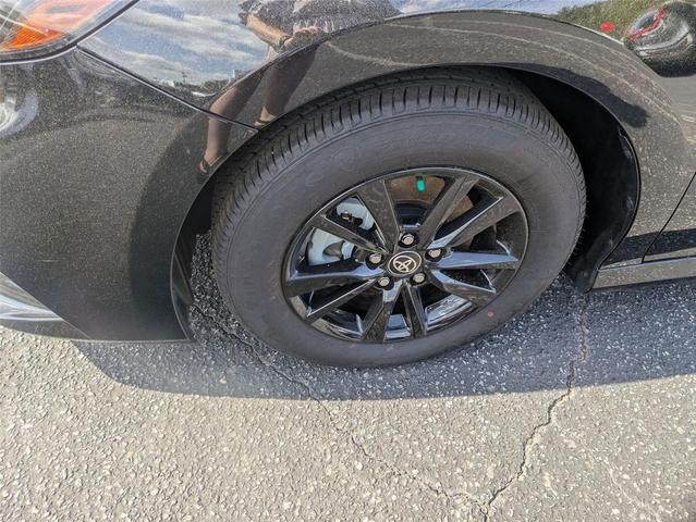 Photo of 2025 Midnight Black Metallic Toyota Camry