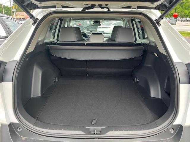 Photo of 2025 PEARL Toyota RAV4