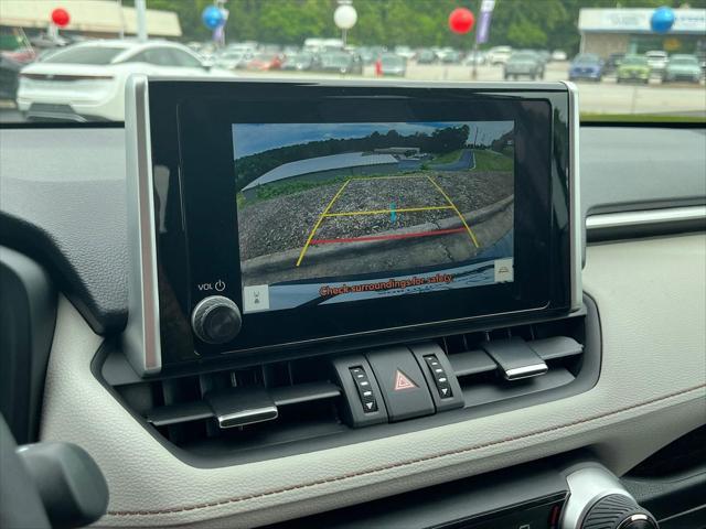Photo of 2025 PEARL Toyota RAV4