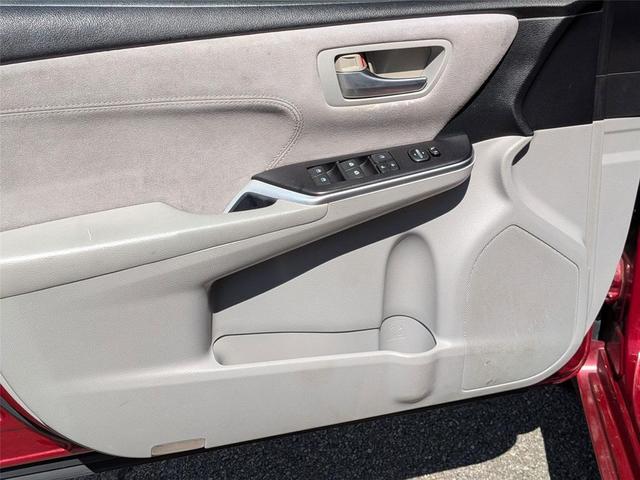 Photo of 2015 Ruby Flare Pearl Toyota Camry