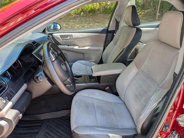 Photo of 2015 Ruby Flare Pearl Toyota Camry