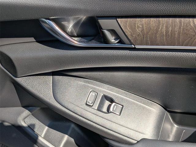 Photo of 2022 Modern Steel Metallic Honda Accord Hybrid