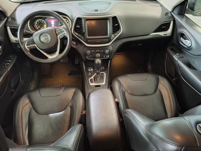 Photo of 2015 Brilliant Black Crystal Pearlcoat Jeep Cherokee