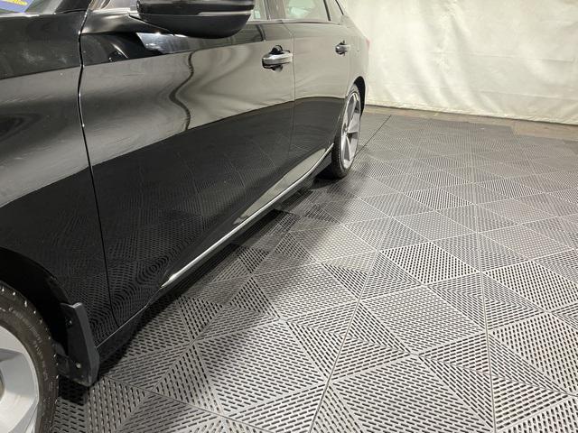 Photo of 2018 Crystal Black Pearl Honda Accord