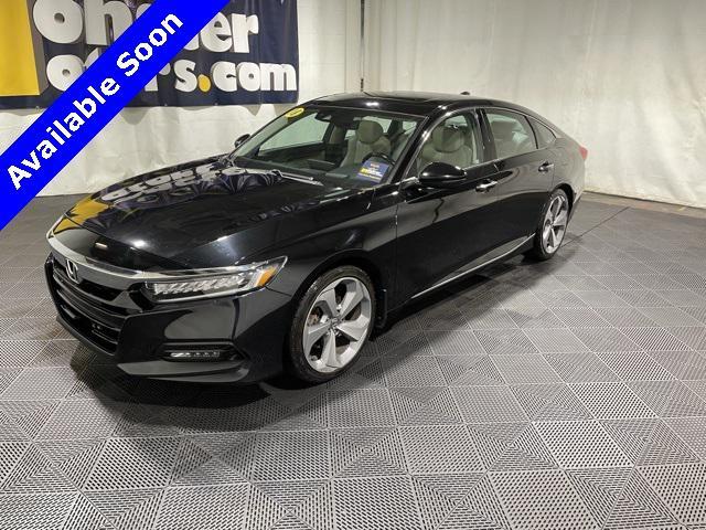 Photo of 2018 Crystal Black Pearl Honda Accord
