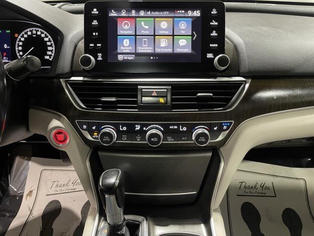 Photo of 2018 Crystal Black Pearl Honda Accord