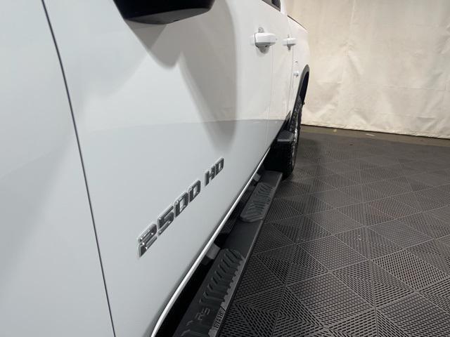 Photo of 2024 Summit White Chevrolet Silverado 2500