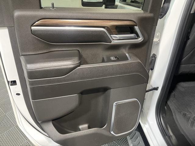 Photo of 2024 Summit White Chevrolet Silverado 2500