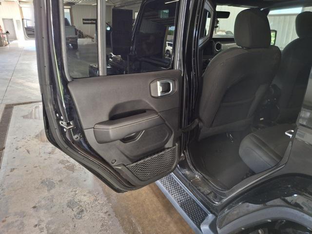 Photo of 2021 Black Clearcoat Jeep Wrangler Unlimited