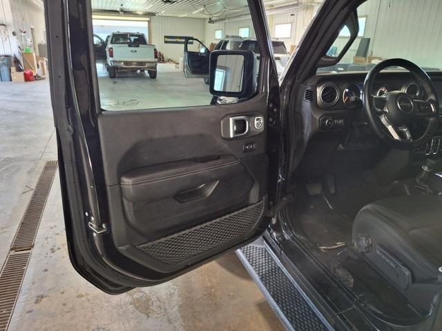 Photo of 2021 Black Clearcoat Jeep Wrangler Unlimited