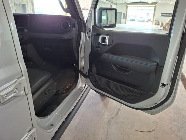 Photo of 2024 Silver Zynith Clearcoat Jeep Wrangler 4xe