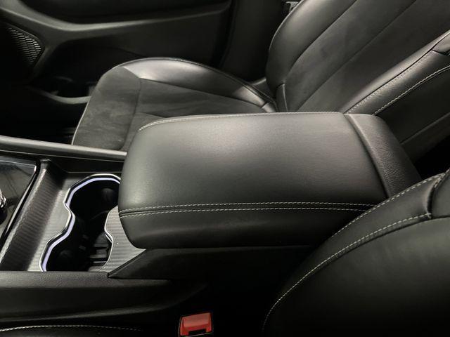 Photo of 2024 Diamond Black Crystal Pearlcoat Jeep Grand Cherokee L