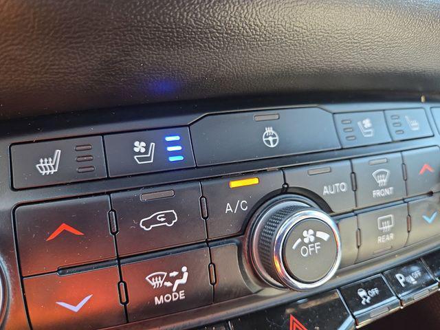 Photo of 2024 White Knuckle Clearcoat Dodge Durango