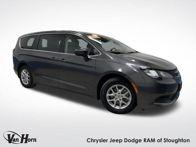 2023 Chrysler Voyager