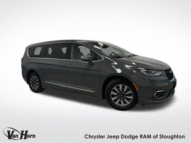 2022 Chrysler Pacifica Hybrid