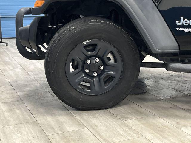 Photo of 2021 Black Clearcoat Jeep Wrangler