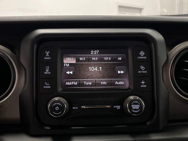 Photo of 2021 Black Clearcoat Jeep Wrangler