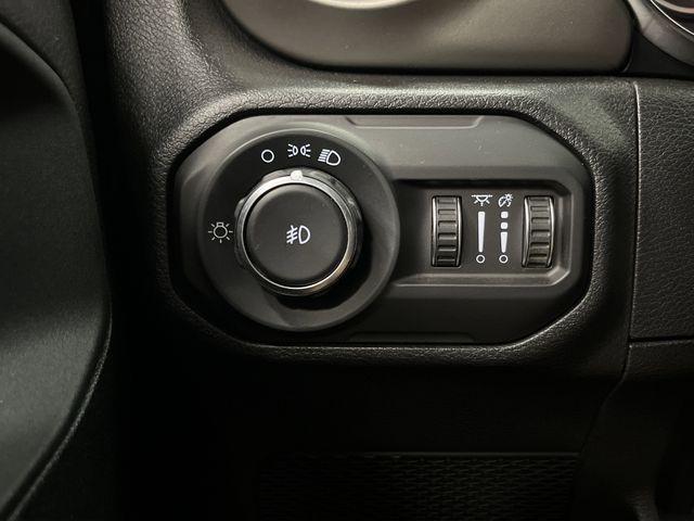 Photo of 2021 Black Clearcoat Jeep Wrangler