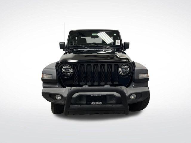 Photo of 2021 Black Clearcoat Jeep Wrangler