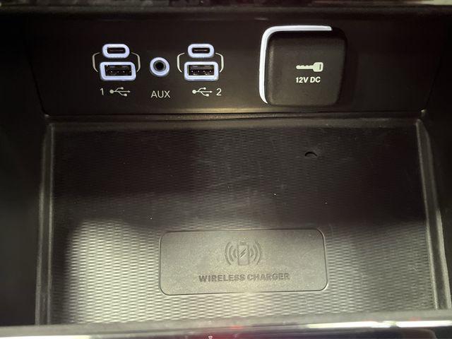 Photo of 2023 Bright White Clearcoat Jeep Grand Cherokee