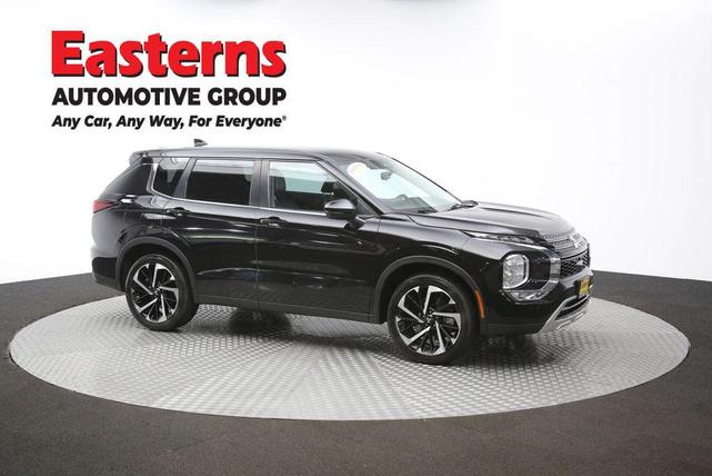 Photo of 2023 Black Mitsubishi Outlander
