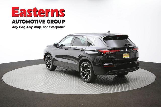 Photo of 2023 Black Mitsubishi Outlander