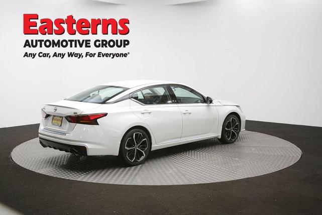 Photo of 2023 Pearl White Tricoat Nissan Altima