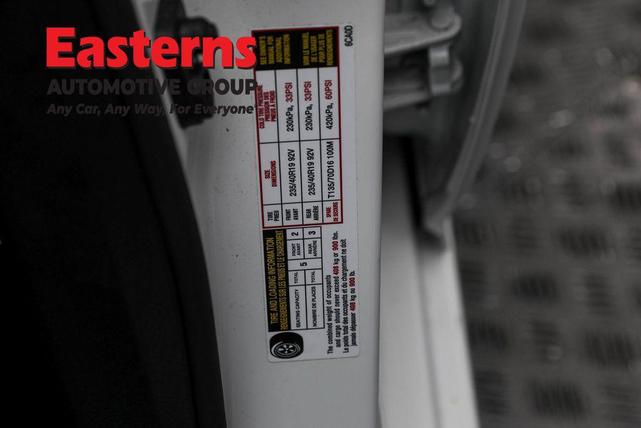 Photo of 2023 Pearl White Tricoat Nissan Altima