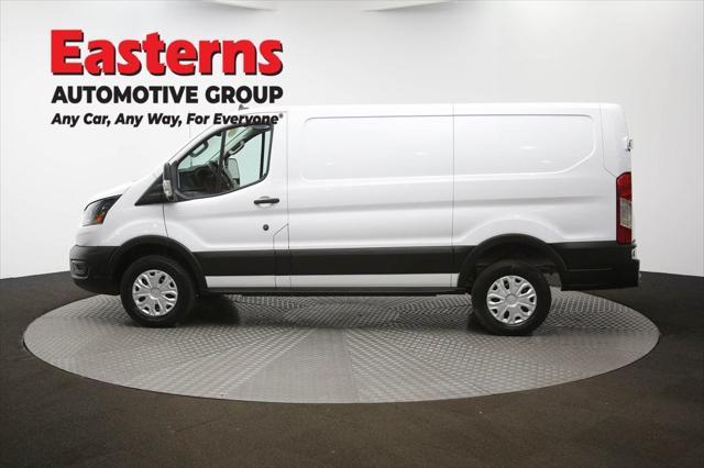 Photo of 2023 OXFORD WHITE Ford Transit-350