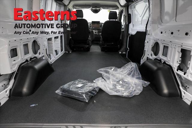 Photo of 2023 OXFORD WHITE Ford Transit-350