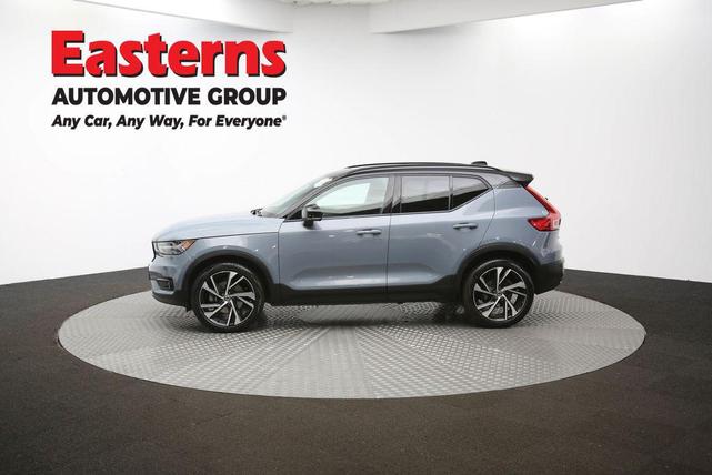 Photo of 2021 Thunder Grey Metallic Volvo XC40