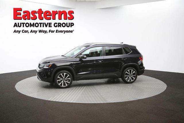 Photo of 2024 Deep Black Volkswagen Taos