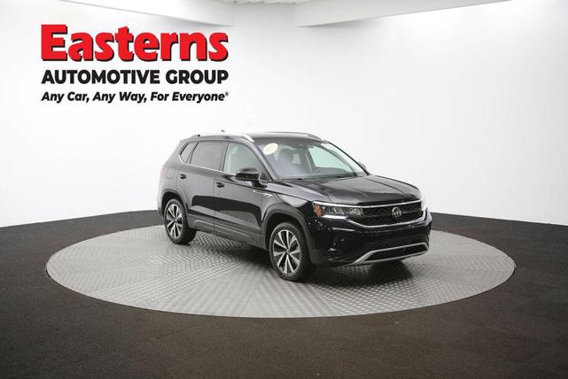 Photo of 2024 Deep Black Volkswagen Taos