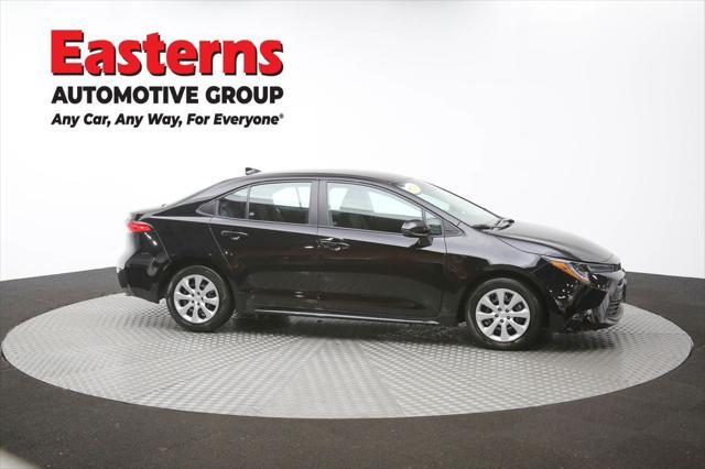 Photo of 2025 Midnight Black Metallic Toyota Corolla