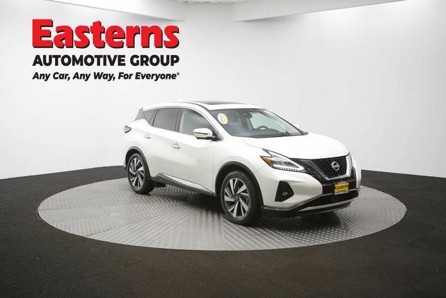 Photo of 2023 Pearl White Tricoat Nissan Murano