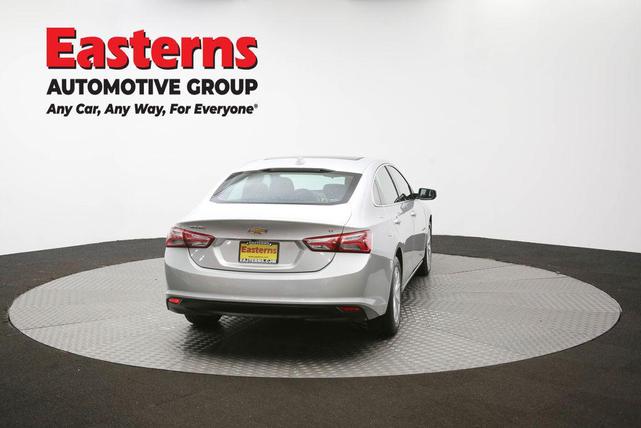 Photo of 2022 Silver Ice Metallic Chevrolet Malibu